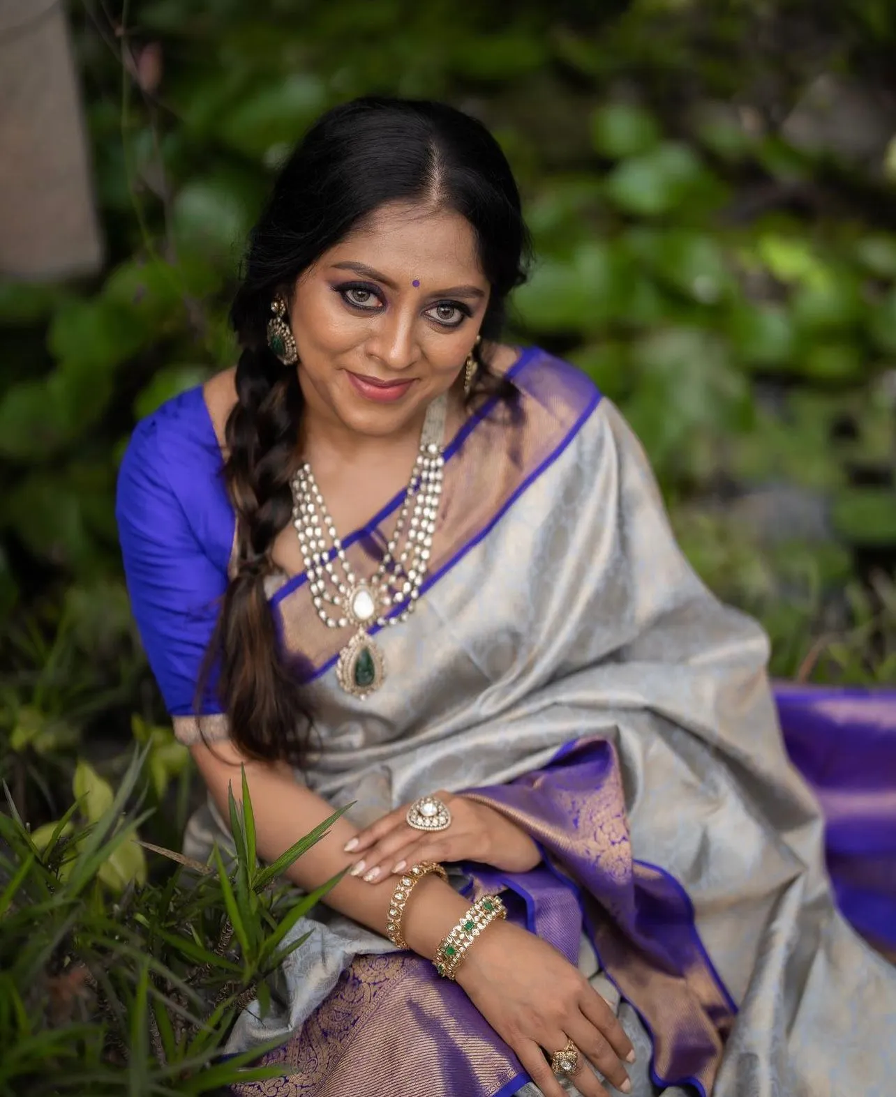 Improbable Grey Soft Silk Saree With Supernal Blouse Piece